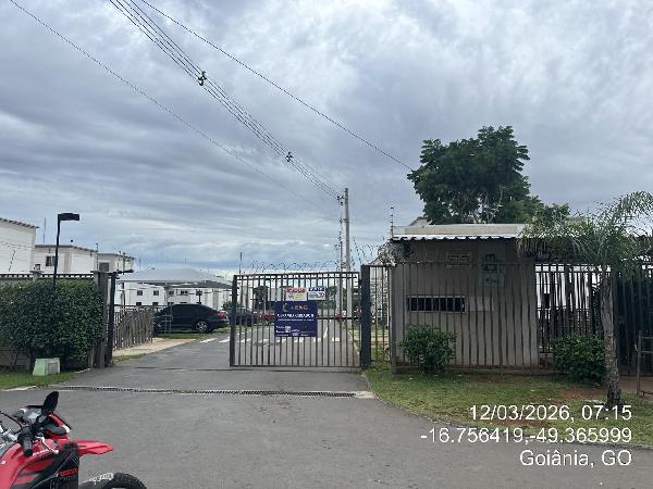 Apartamento : area_privativa: 42,05: area_terre