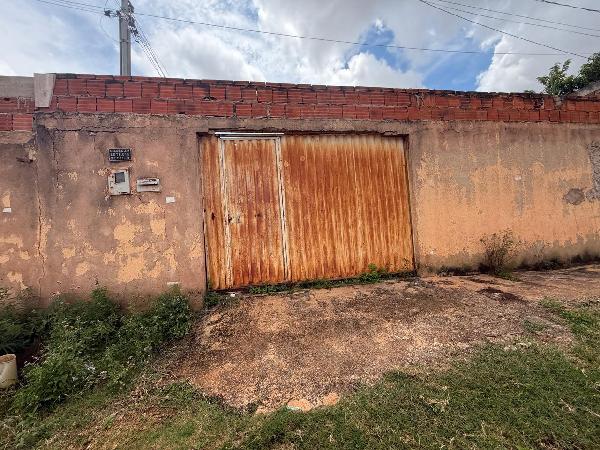 Casa : area_privativa: 62,78: area_terre