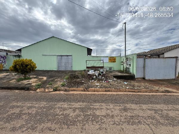 Casa : area_privativa: 62,22: area_terre
