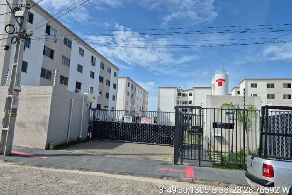 Apartamento : area_privativa: 44,28: area_terre