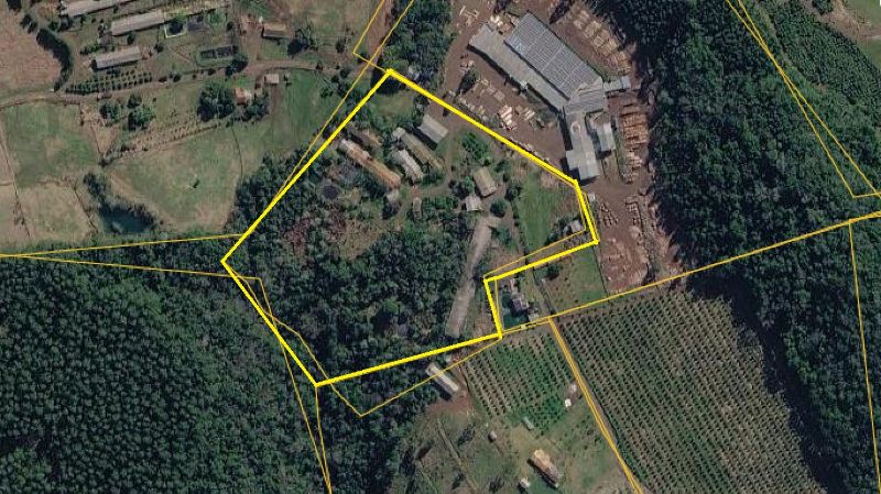 Área rural com Granja