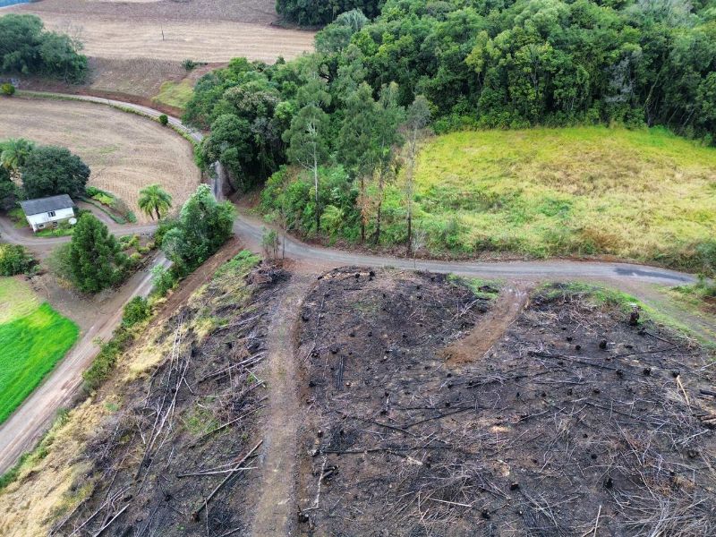 Terreno rural com área de 99.498,33 m², localizado em Jaborá - SC