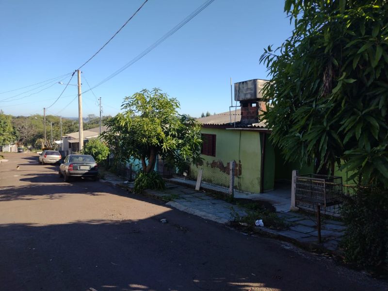 Terreno com casa, localizado em Palmitinho - RS