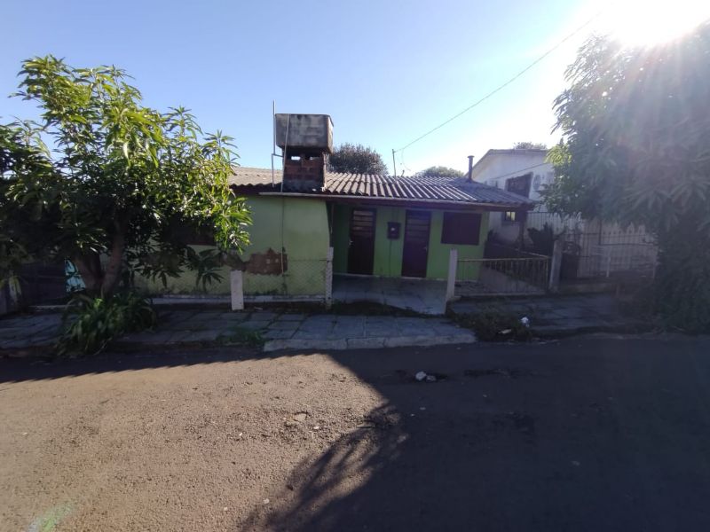 Terreno com casa, localizado em Palmitinho - RS