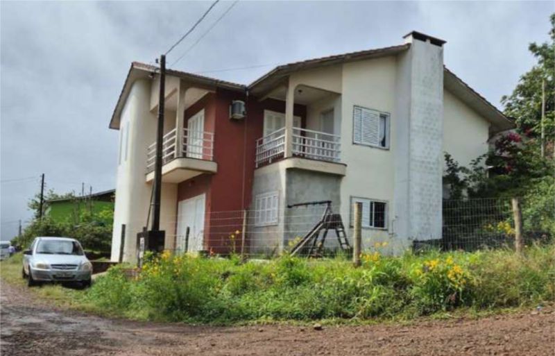 Terreno com Casa