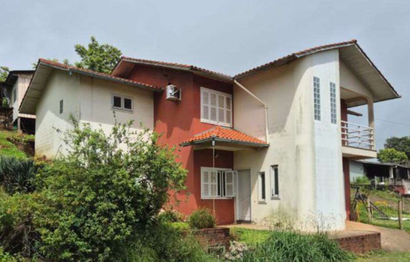 Terreno com Casa, localizado em Palmitos - SC, bairro Bagatini