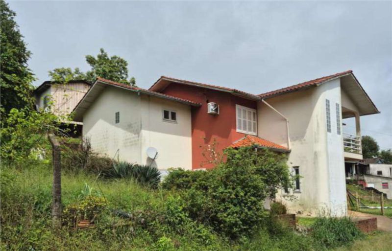 Terreno com Casa, localizado em Palmitos - SC, bairro Bagatini