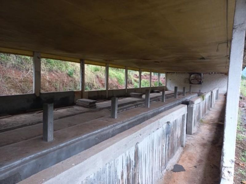 Terreno com edificações em Pres. Kenedy, localizado em Concórdia - SC