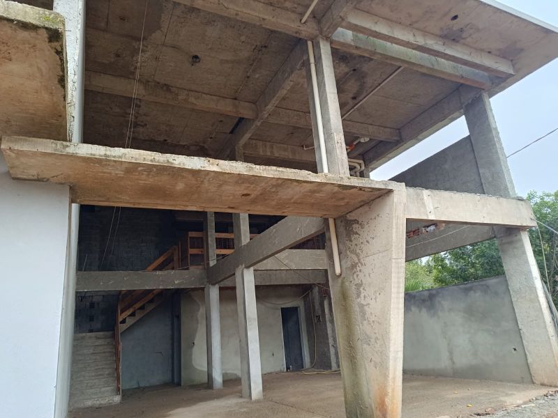 Sala Comercial em construção com 107,22m², localizado em Jacutinga - RS, bairro Centro