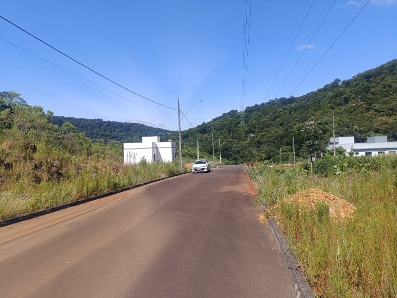 Terreno Urbano com área de 439,80 m², localizado em Herval D'oeste - SC