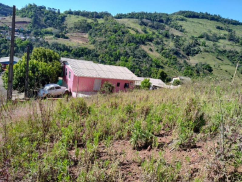 Terreno Urbano com área de 360,00m², localizado em Arvoredo - SC