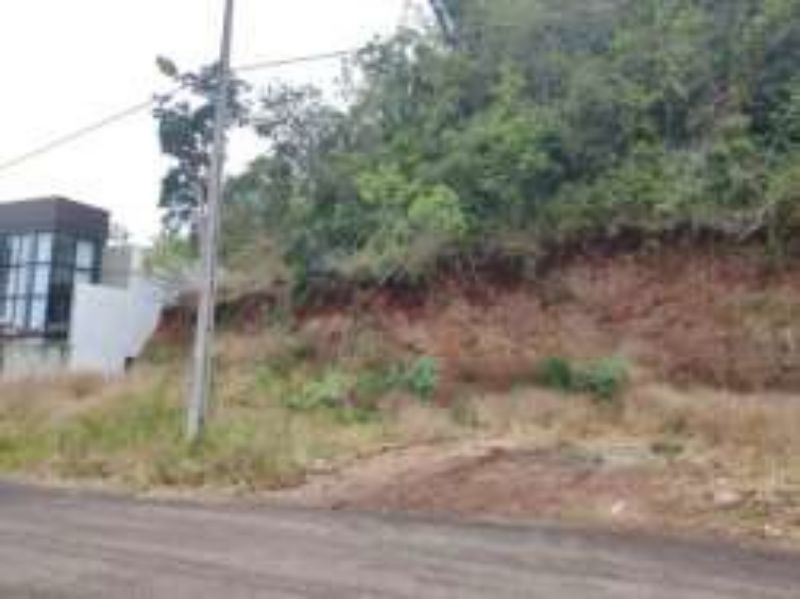 Três Terrenos com: 883,56m²; 915,51m²; 851,62 m²,, localizado em Concórdia - SC, bairro Bairro das Nações