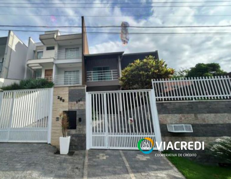 2 Casas em Blumenau, localizado em Blumenau - SC, bairro Tribess