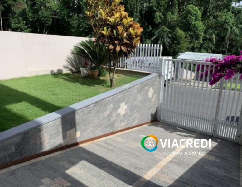 2 Casas em Blumenau, localizado em Blumenau - SC, bairro Tribess