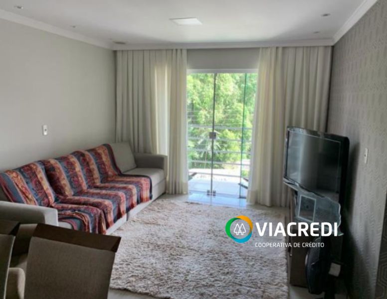 2 Casas em Blumenau, localizado em Blumenau - SC, bairro Tribess