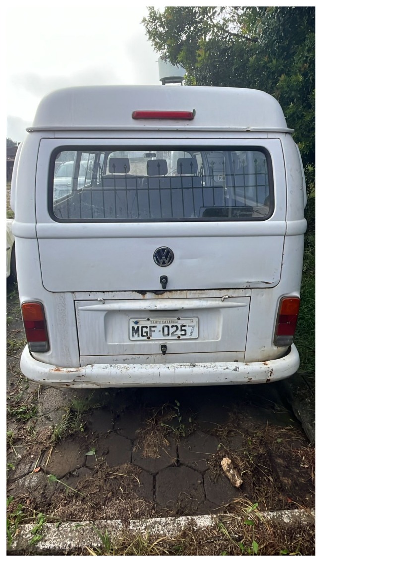 AUTOMOVEL VW/Kombi Ano: 2009/2010 — foto 3 de 3