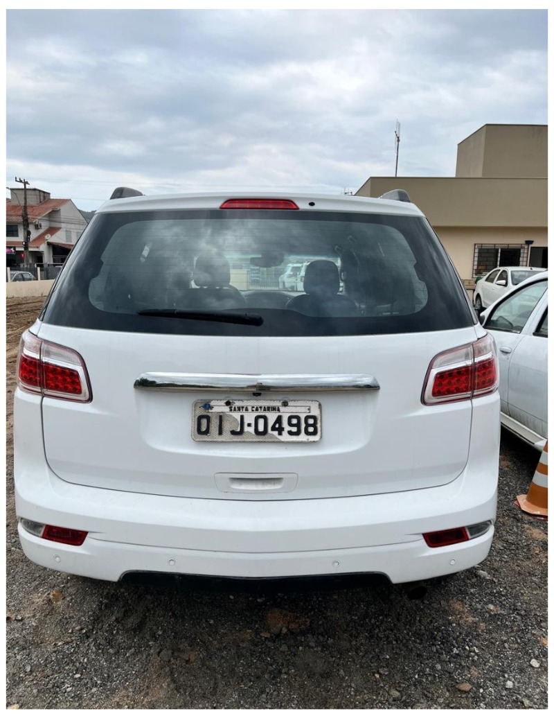 AUTOMOVEL Chev/Trailblazer LTZ AG4 Ano: 2016/2017 — foto 4 de 5