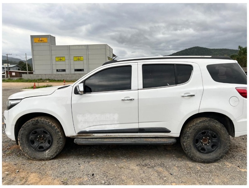 AUTOMOVEL Chev/Trailblazer LTZ AG4 Ano: 2016/2017 — foto 3 de 5