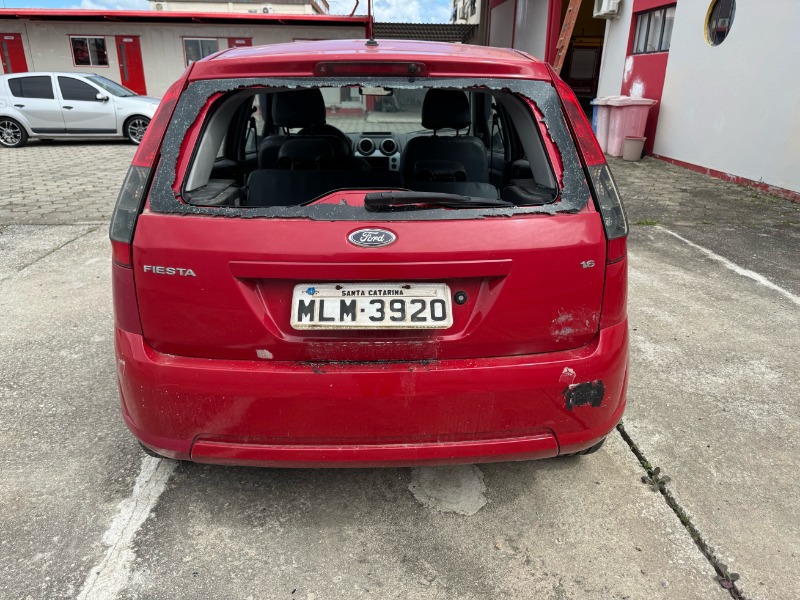 AUTOMOVEL Ford/Fiesta Ano: 2013/2014 — foto 3 de 5