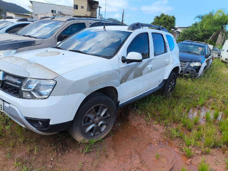 AUTOMOVEL Renault/Duster 20 D 4x4 Ano: 2019/2020 — foto 4 de 7