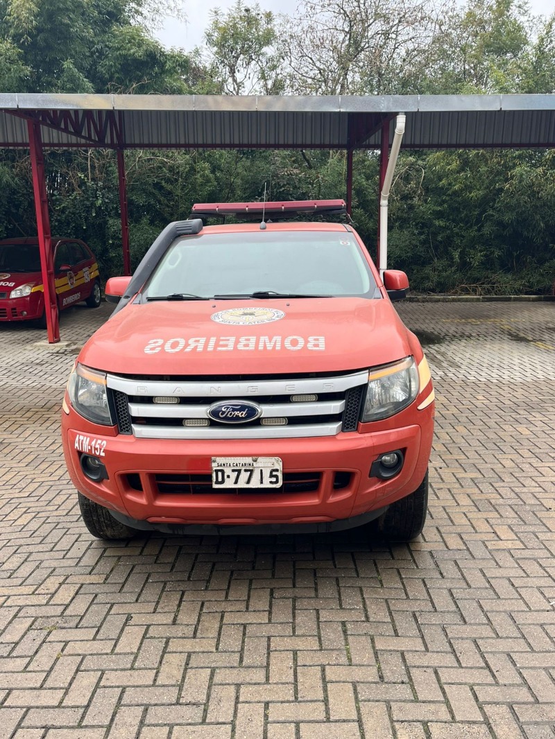 SUCATA I/Ford Ranger XL CD4 22H Ano: 2014/2014 — foto 4 de 4