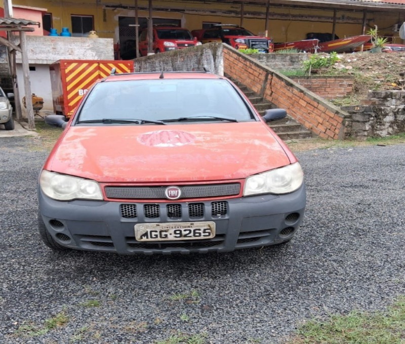 AUTOMOVEL Fiat/Strada Ano: 2009/2010 — foto 4 de 5