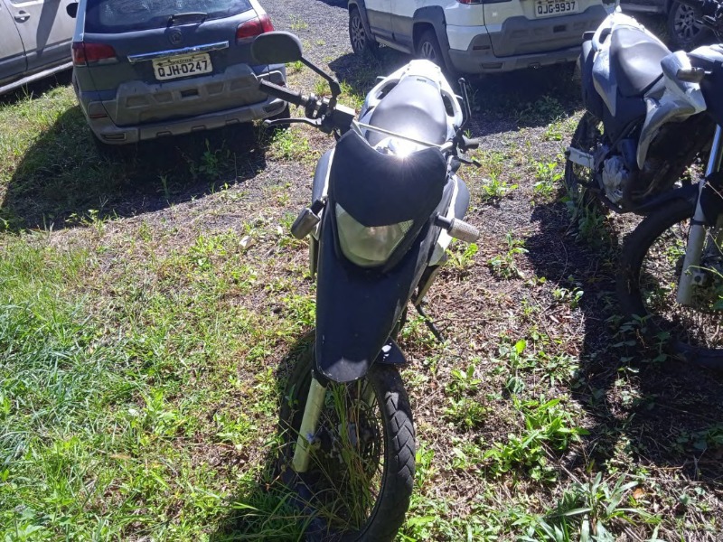 MOTOCICLETA Honda/XRE 300 Ano: 2009/2010 — foto 4 de 5