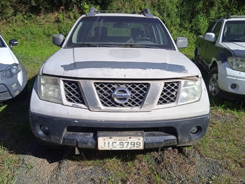 AUTOMOVEL Nissan/Frontier LE 25 X4 Ano: 2010/2010 — foto 5 de 6