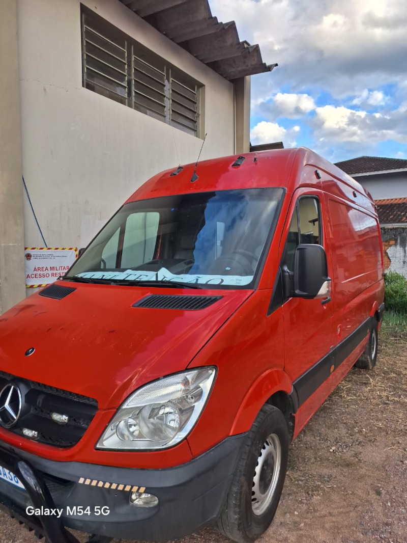 AUTOMOVEL I/M.Benz CDI SPR TCA AMB Ano: 2015/2016 — foto 3 de 5