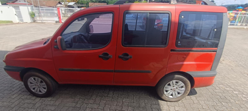 AUTOMOVEL Fiat/Doblo Ano: 2006/2007 — foto 3 de 5