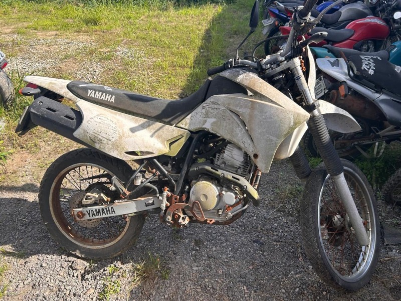 SUCATA Yamaha/Lander XTZ 250 Ano: 2013/2014 — foto 3 de 5
