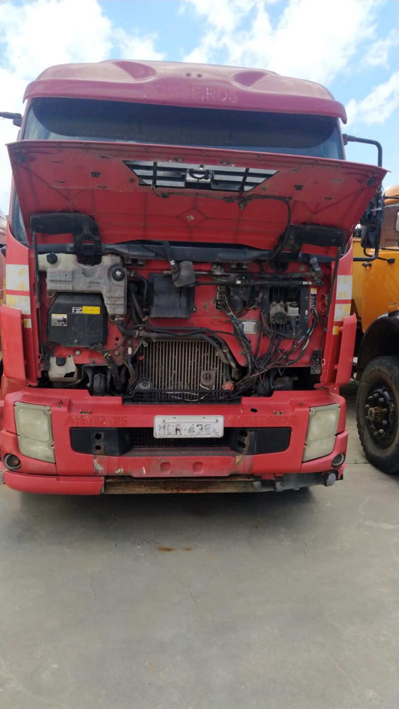 SUCATA Volvo/VM 260 Ano: 2008/2008 — foto 4 de 10