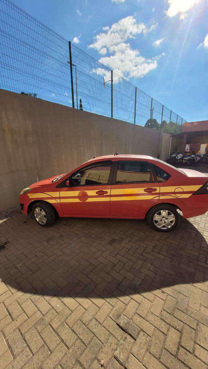 AUTOMOVEL Ford/Fiesta Sedan Ano: 2011/2012 — foto 5 de 5