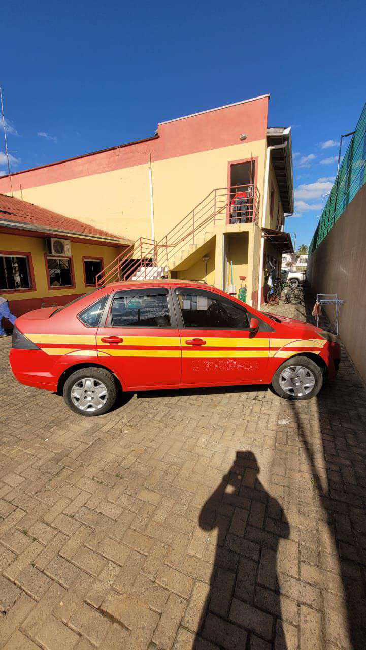AUTOMOVEL Ford/Fiesta Sedan Ano: 2011/2012 — foto 3 de 5