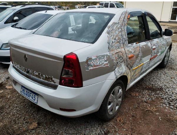 AUTOMOVEL Renault/Logan Ano: 2013/2013 — foto 5 de 6