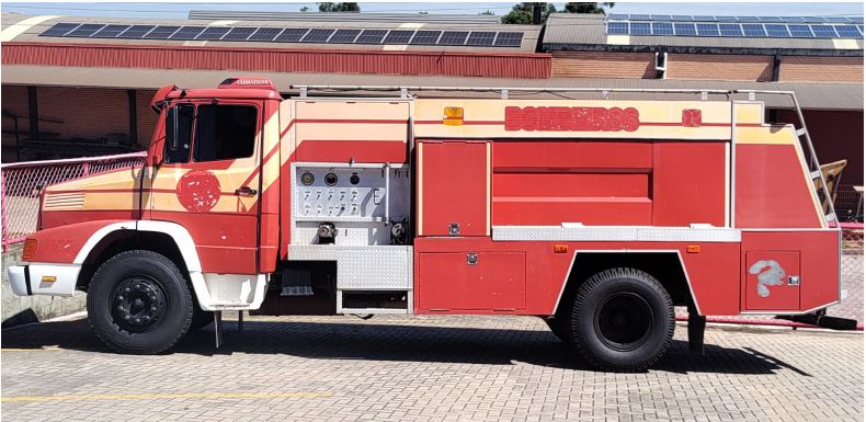 AUTOMOVEL M.Benz/L 1218 Ano: 1989/1989 — foto 3 de 3