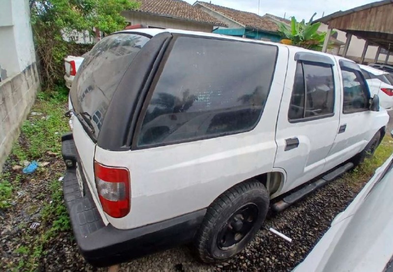 AUTOMOVEL GM/Blazer Ano: 2009/2009 — foto 5 de 7
