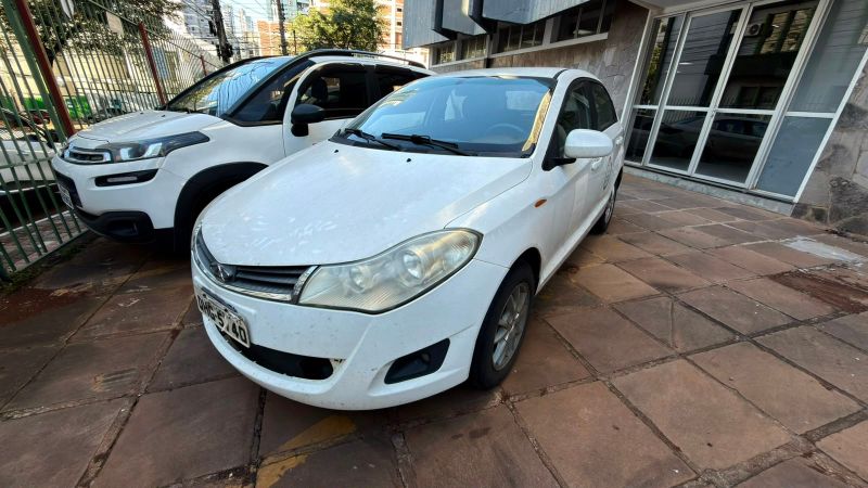 AUTOMOVEL I/Chery Celer 1.5 Ano: 2014/2015 — foto 3 de 3