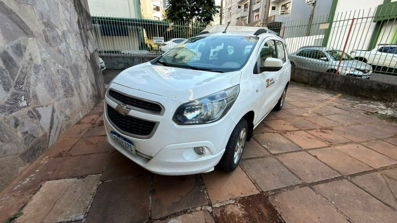 AUTOMOVEL Chev/Spin Ano: 2014/2014 — foto 3 de 3