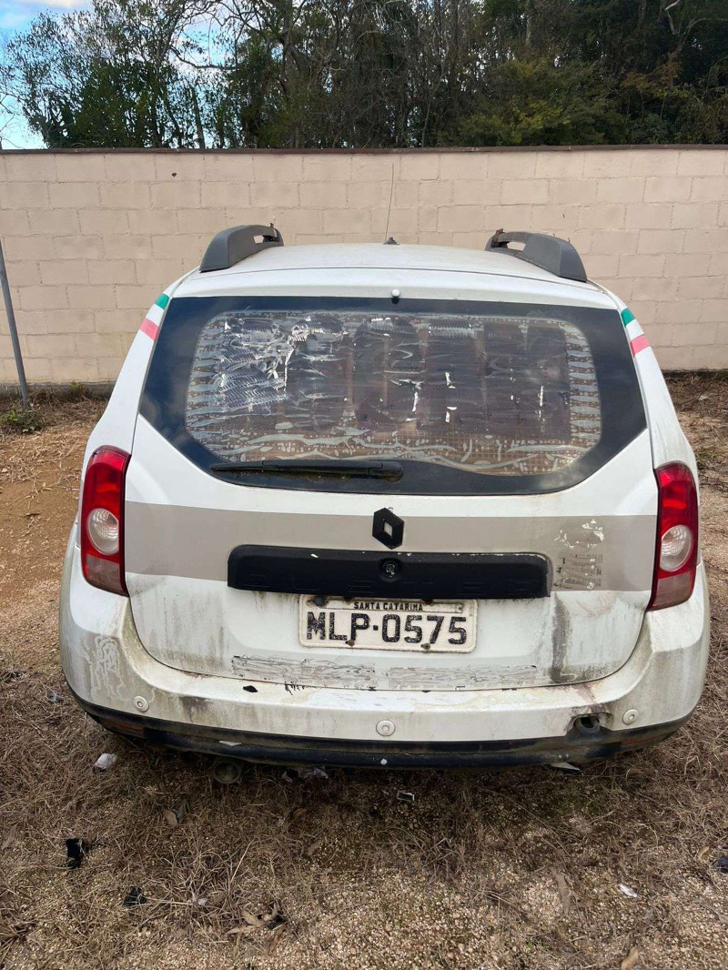 AUTOMOVEL Renault/Duster Ano: 2013/2014 — foto 3 de 5
