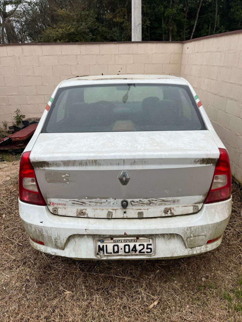 AUTOMOVEL Renault/Logan Ano: 2013/2013 — foto 5 de 5