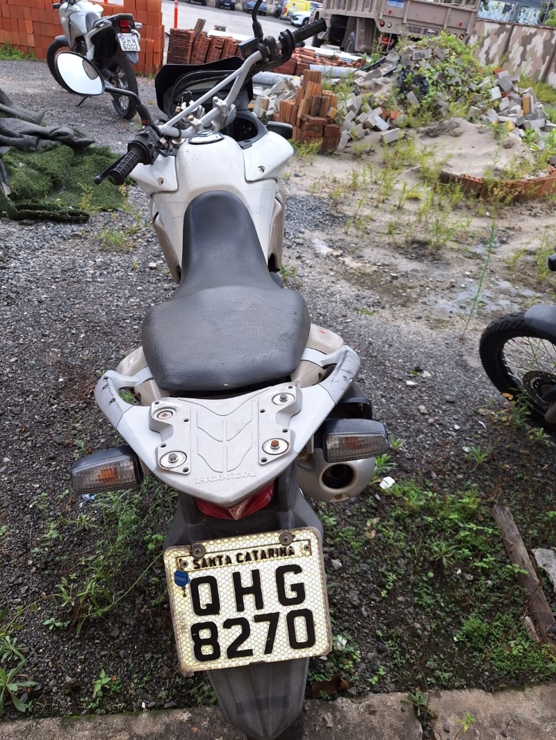 MOTOCICLETA Honda/XRE 300 Ano: 2015/2015 — foto 3 de 3