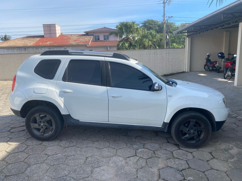 AUTOMOVEL Renault/Duster 20 D 4x4 Ano: 2014/2015 — foto 5 de 5