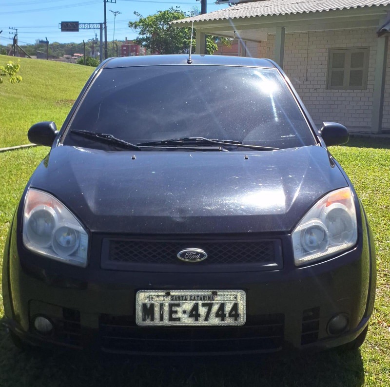 AUTOMOVEL Ford/Fiesta Sedan Ano: 2010/2010 — foto 6 de 6