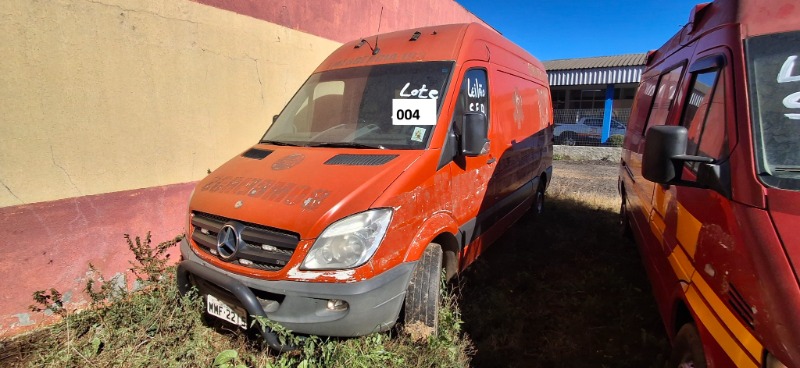 AUTOMOVEL I/M.Benz CDI SPR TCA AMB Ano: 2013/2014 — foto 3 de 4