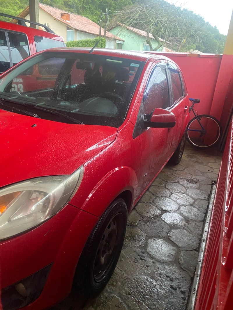 AUTOMOVEL Ford/Fiesta Ano: 2013/2014 — foto 3 de 5