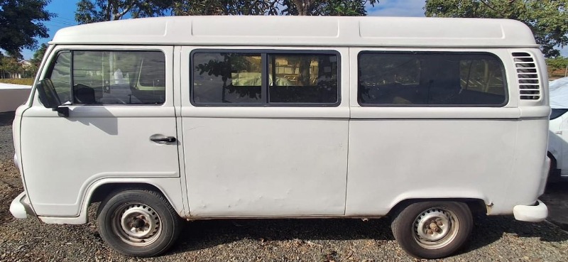 SUCATA VW/Kombi Ano: 2001/2002 — foto 6 de 8