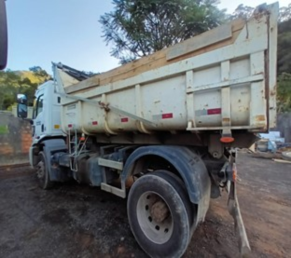 Veículo FORD Cargo CAMINHÃO FORD CARGO 1933 2014 2014 em leilão