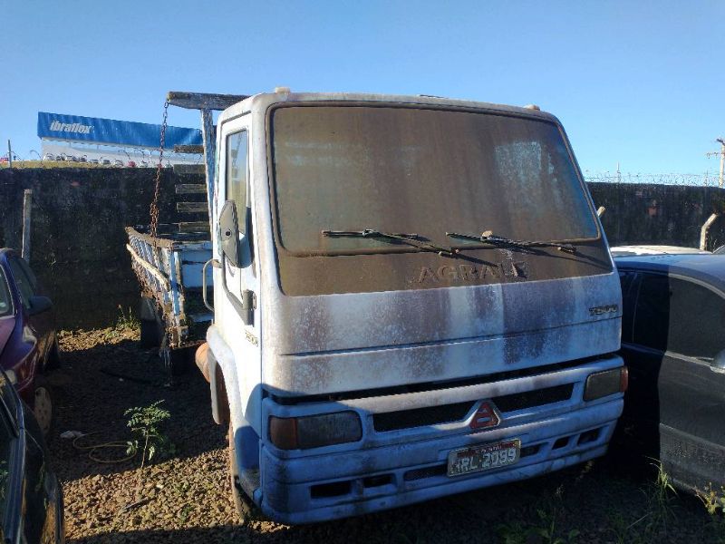 Veículo AGRALE 7500 TDX CAMINHAO AGRALE/7500 TDX Ano: 1997/1997 1997 em leilão