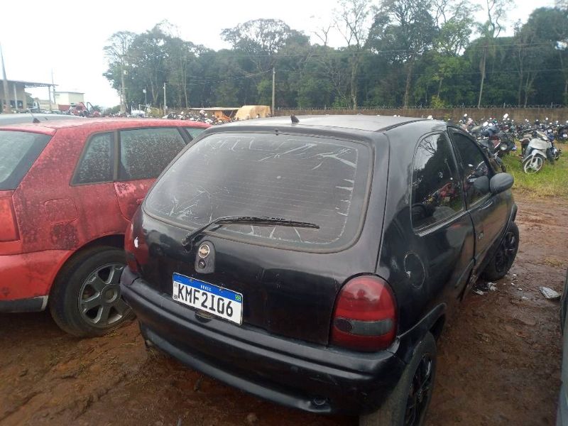 AUTOMOVEL GM/CORSA GL 1995/1996